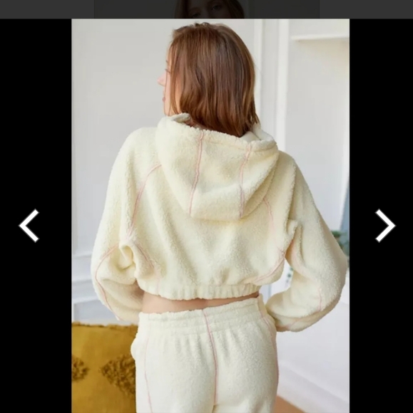 NWT | Urban Outfitters 'out from under' fleece hooded crop zip up | Large - Picture 5 of 9